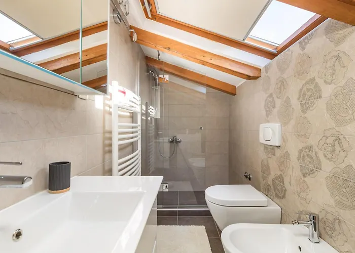 4 Bedroom Cozy In * Matulji